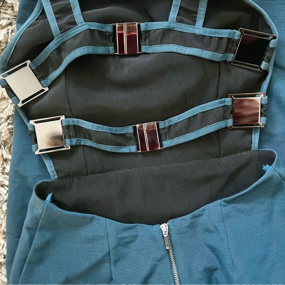 Bec & Bridge Blue Buckle Midi Dress 👗 - Picture 3 of 7